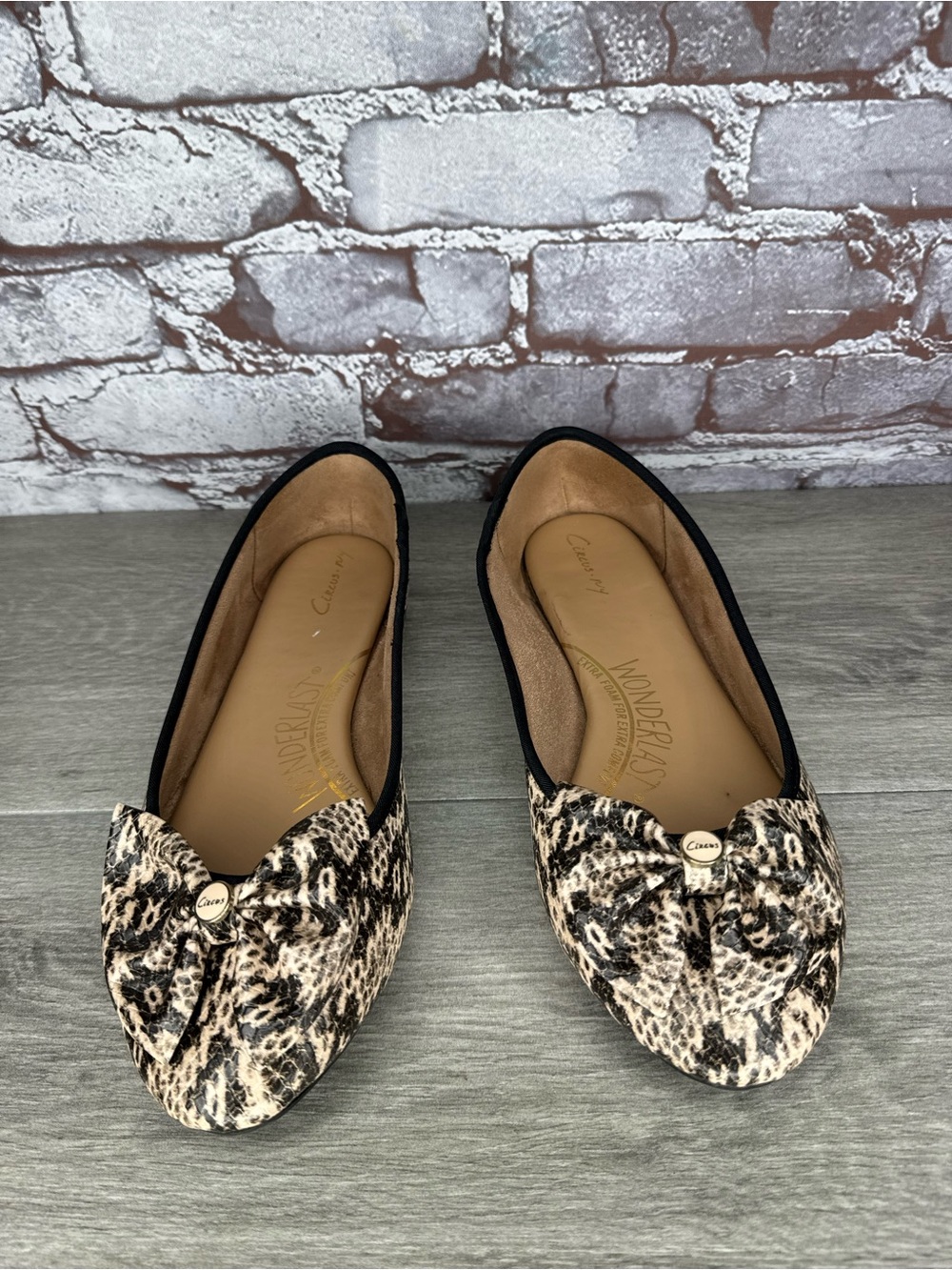 Circus Sam Edelman Cream Black Snake Print Bow Ballet Flats Women Sz 10M US/41EU